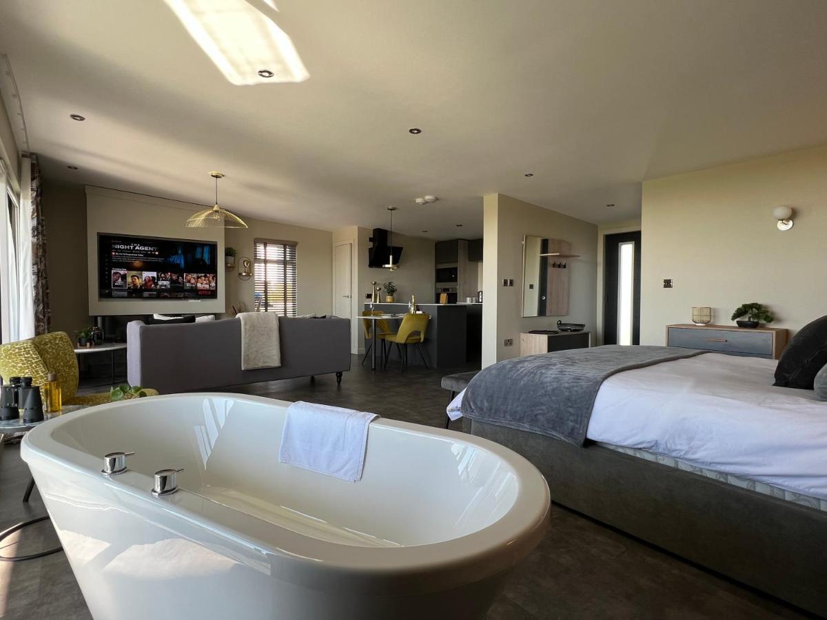 Loudoun Mains Luxury Lodges Newmilns Exteriör bild